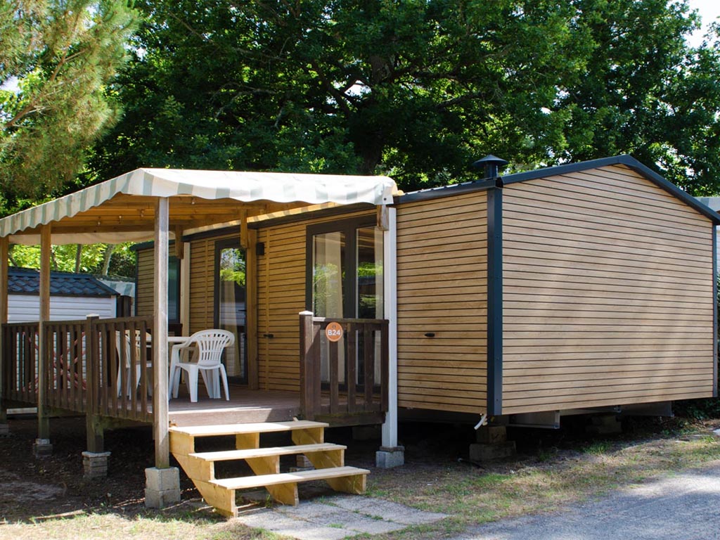 Camping à Saint Palais sur mer. Mobil-Home neuf 4 personnes. Camping les Pins de sel